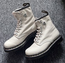 BONE COLOURED DOC MARTIN