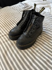 Dr Martens Air Wair Boots Size