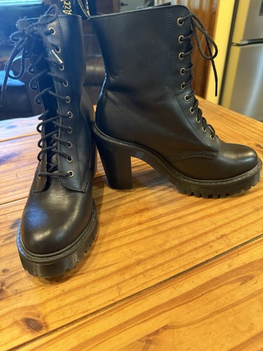 Martens women size 8 - size,