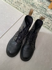 Dr Martens Doc Martens Size 4